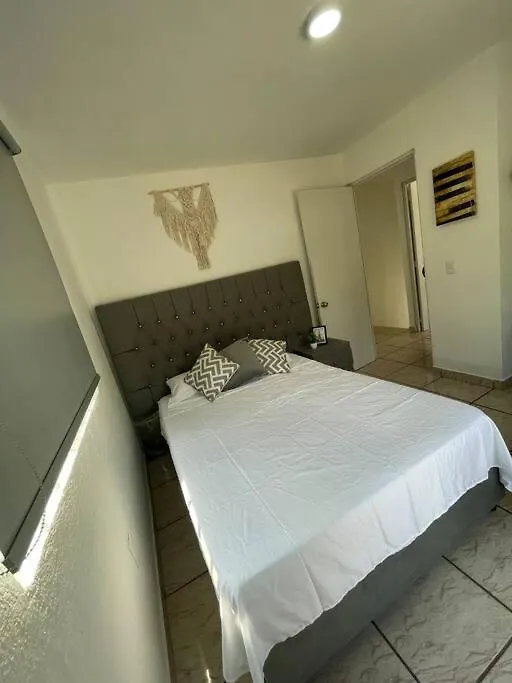 Jardines De Miraflores, Casa Remodelada Completa Zona Sur Iteso Tecmilenio Uvm Hp Colon Centro Sur Guadalajara Mexikó